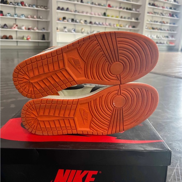 Air Jordan 1 Shattered Backboard